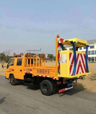 青原防撞緩沖車(chē)租賃與萬(wàn)安16米橋梁檢測(cè)車(chē)出租 現(xiàn)代工程車(chē)輛服務(wù)新選擇