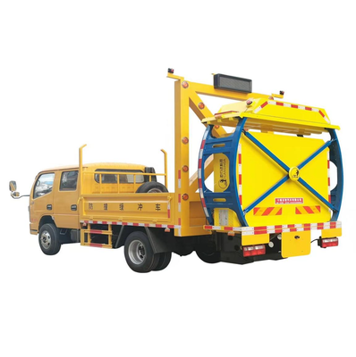 小型公路防撞緩沖車(chē) 安全守護(hù)的移動(dòng)屏障